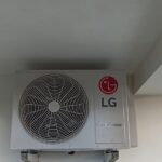 LG jednostka klimatyzatora na elewacji